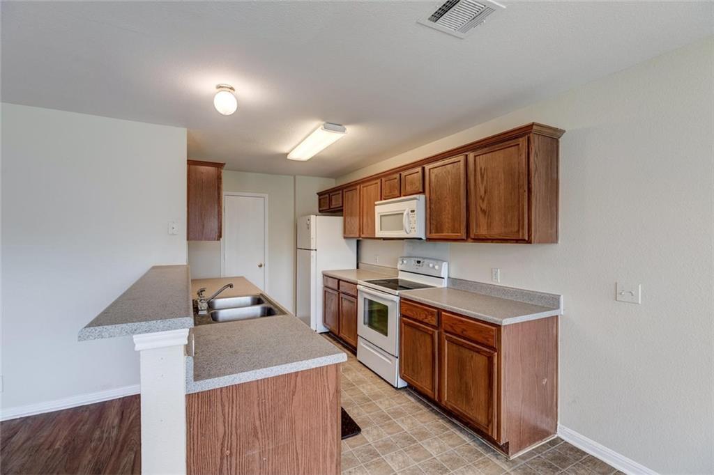 16712 Hamilton Point Cir Property Photo 13