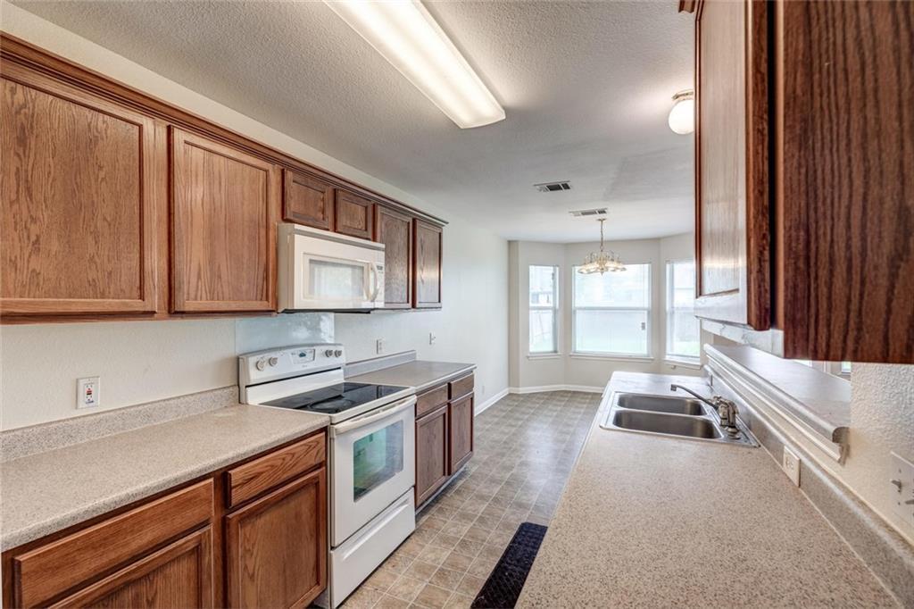 16712 Hamilton Point Cir Property Photo 14