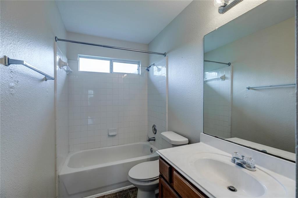 16712 Hamilton Point Cir Property Photo 21