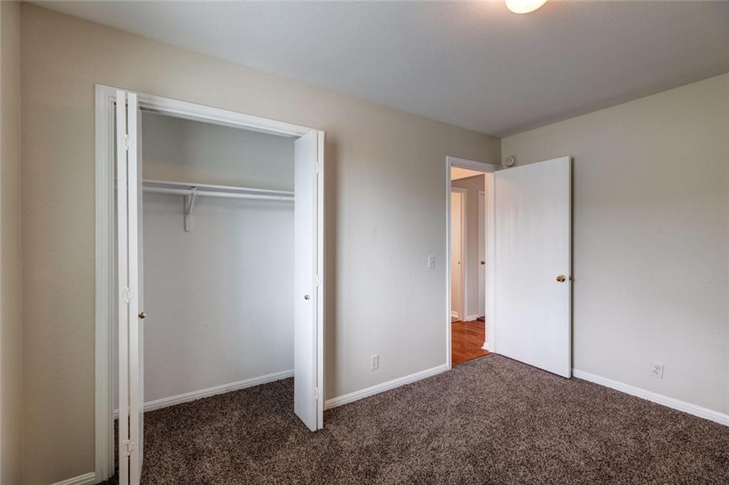 16712 Hamilton Point Cir Property Photo 25