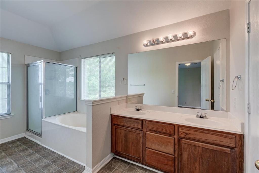 16712 Hamilton Point Cir Property Photo 30