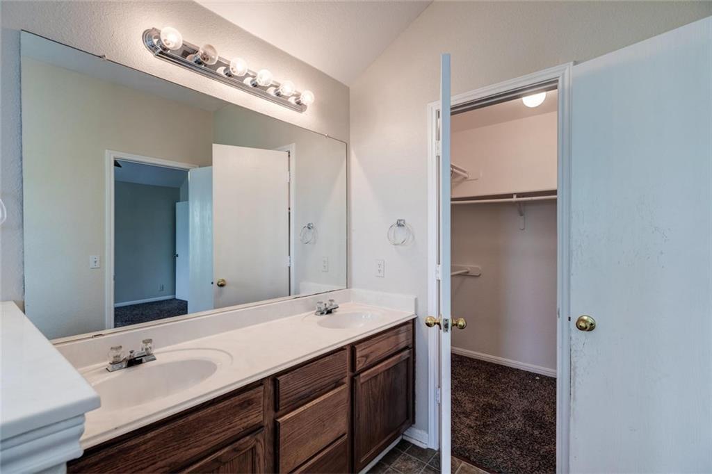 16712 Hamilton Point Cir Property Photo 31