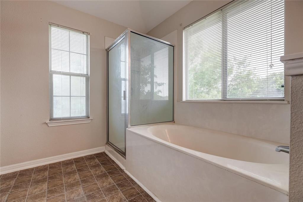 16712 Hamilton Point Cir Property Photo 32