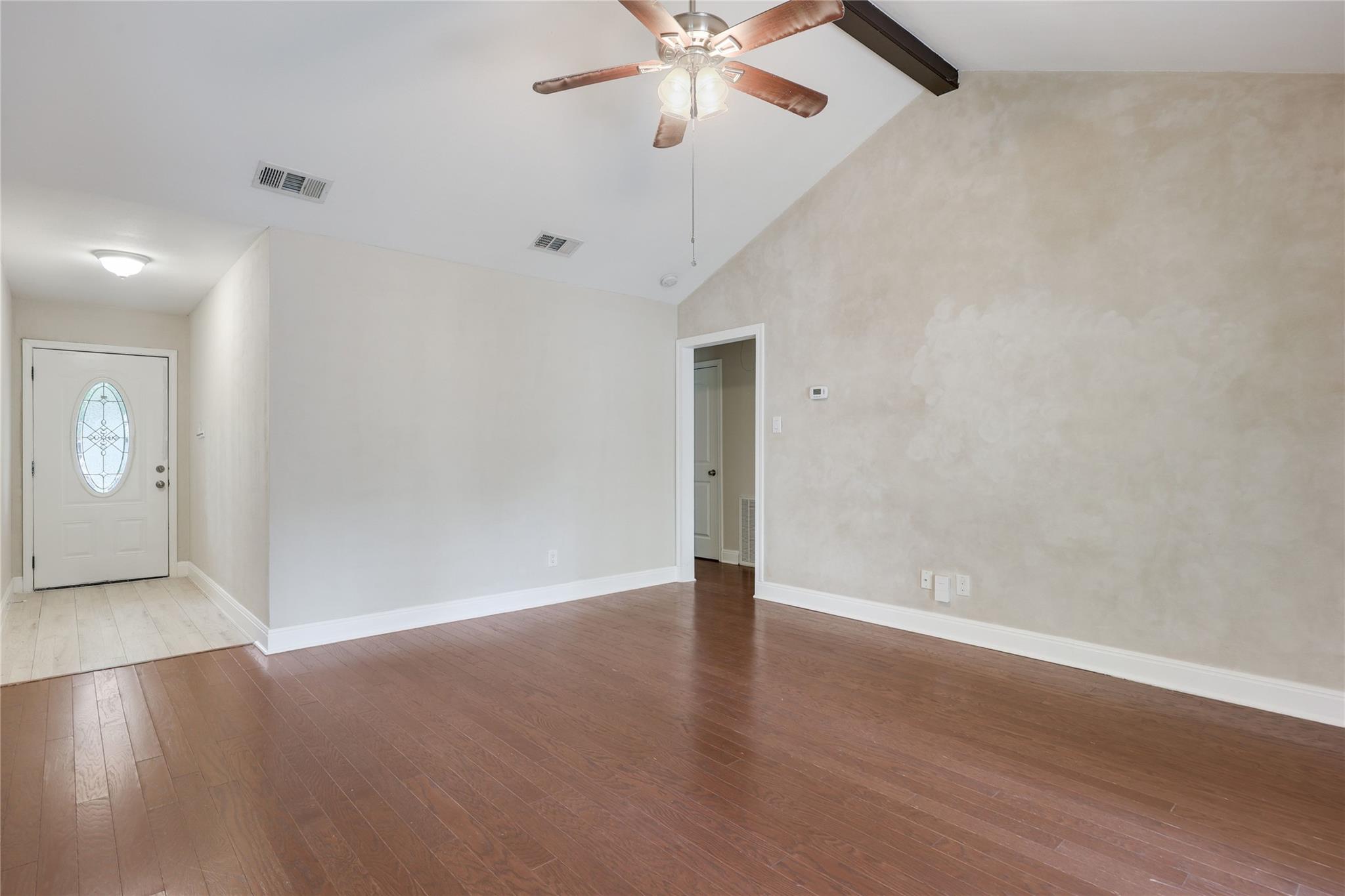 6232 Hillston Dr Property Photo 4