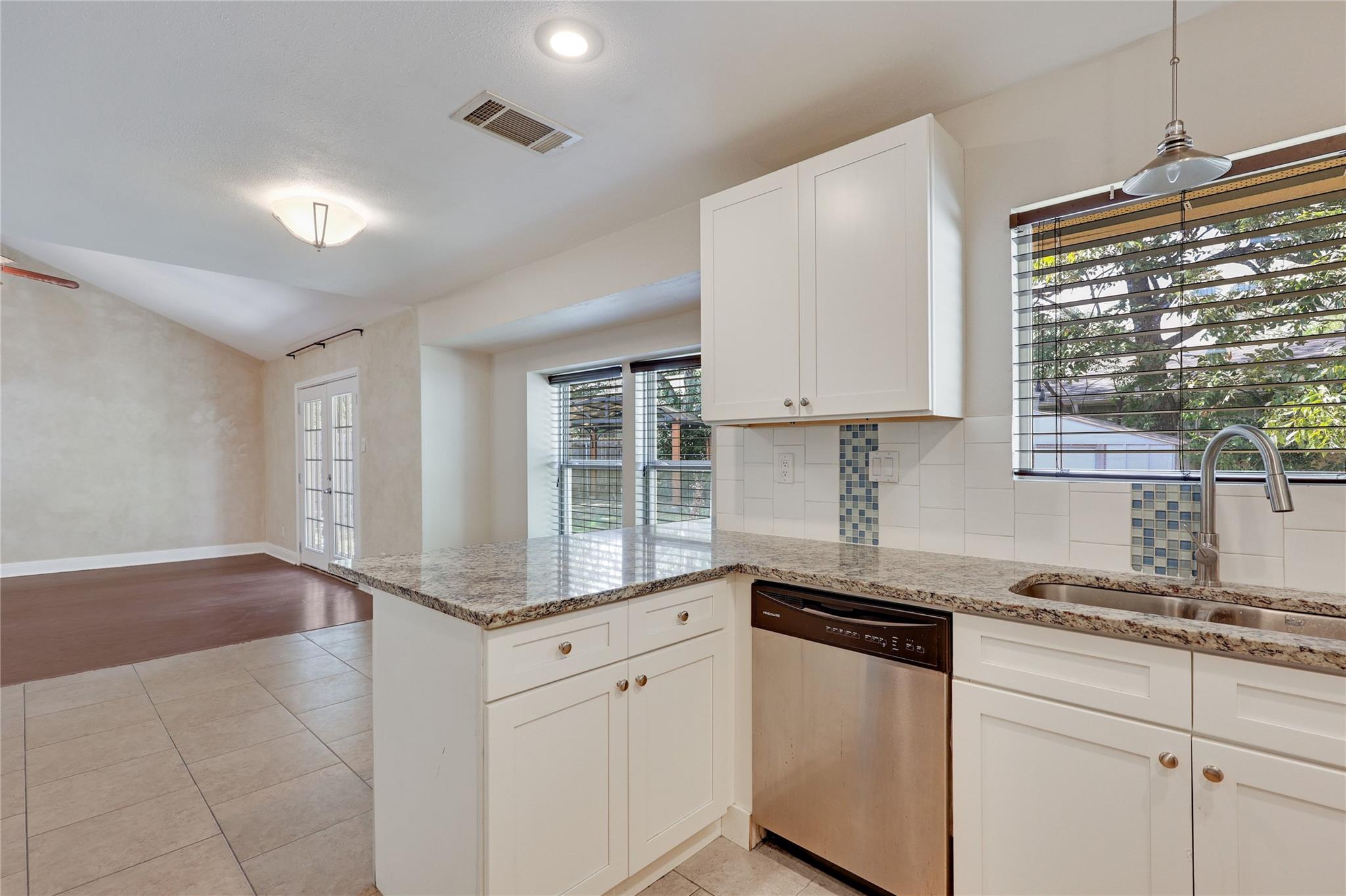 6232 Hillston Dr Property Photo 15