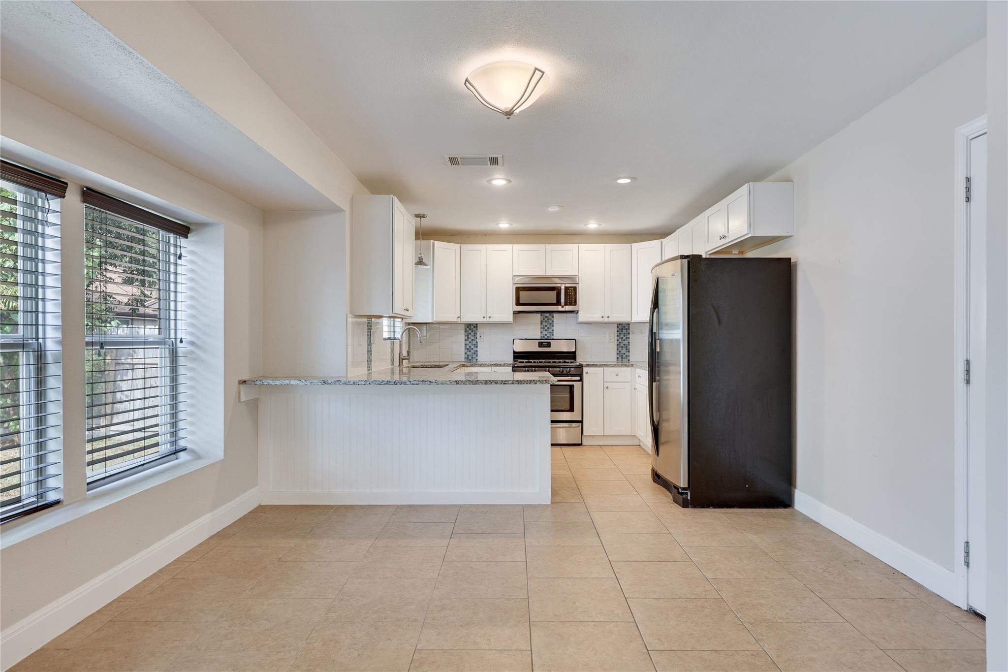 6232 Hillston Dr Property Photo 17