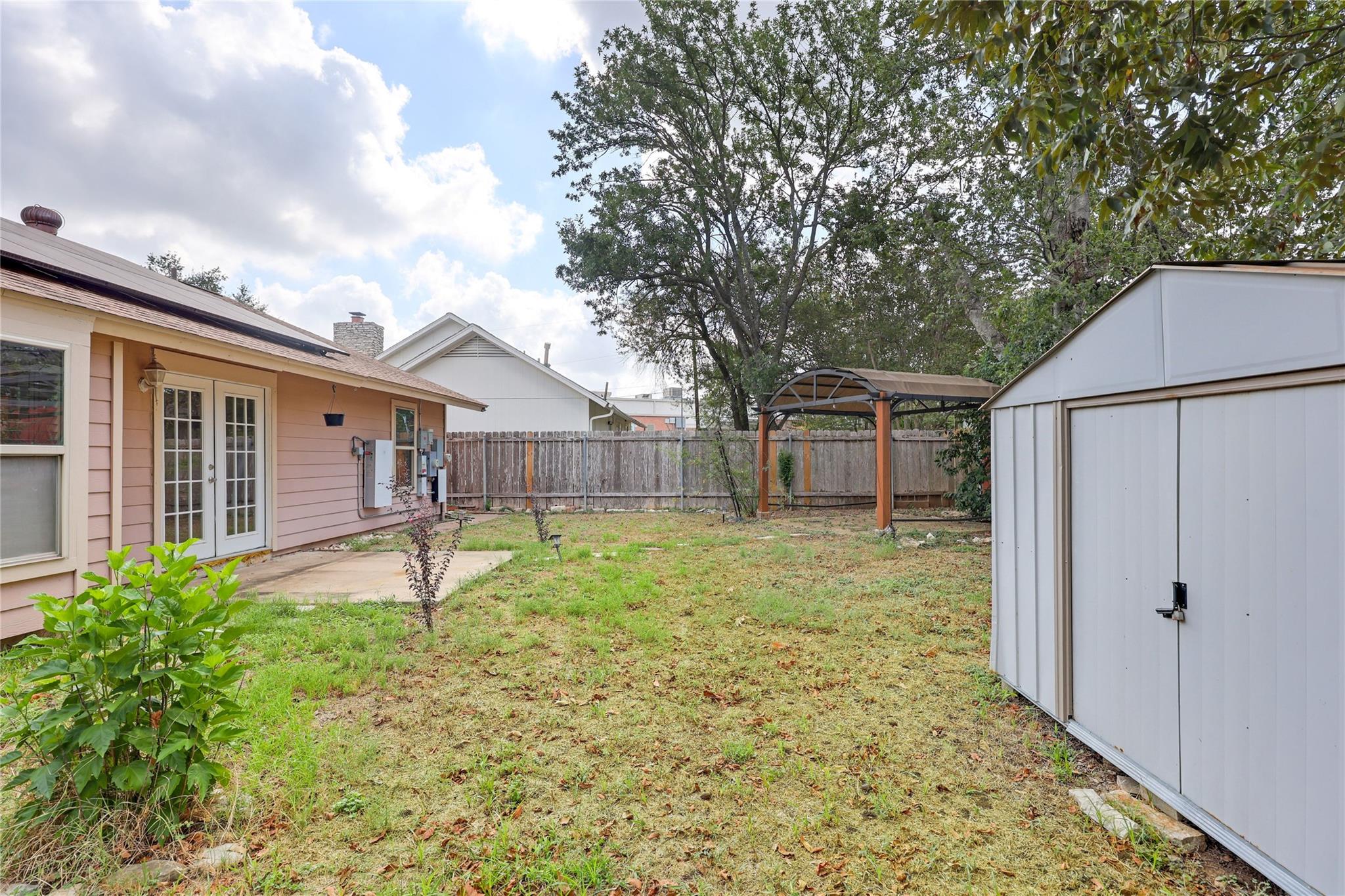 6232 Hillston Dr Property Photo 36