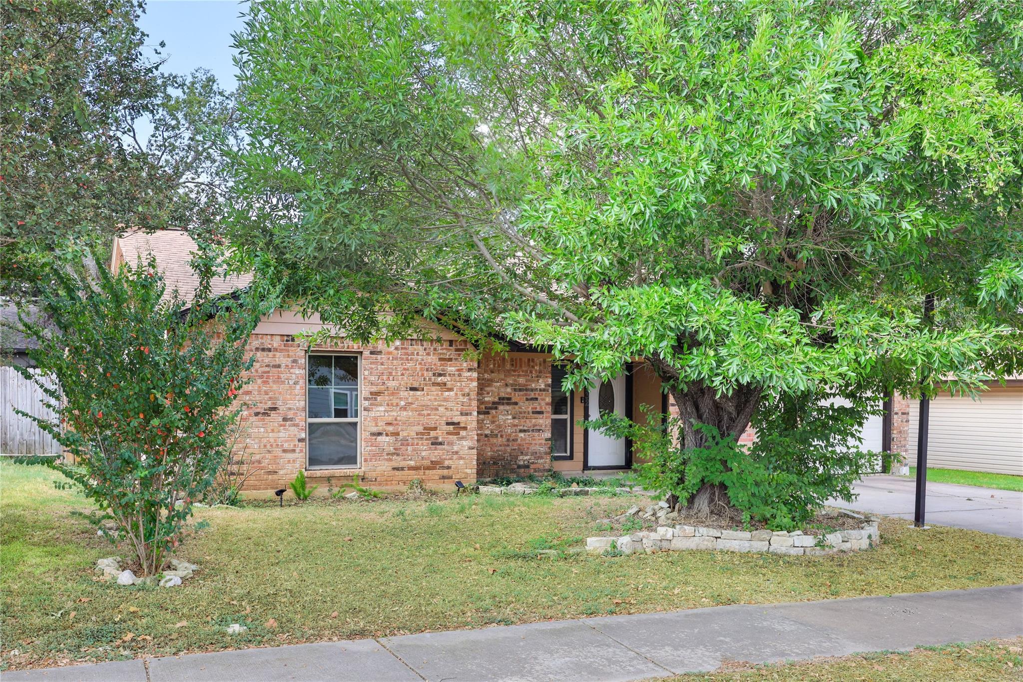 6232 Hillston Dr Property Photo 39