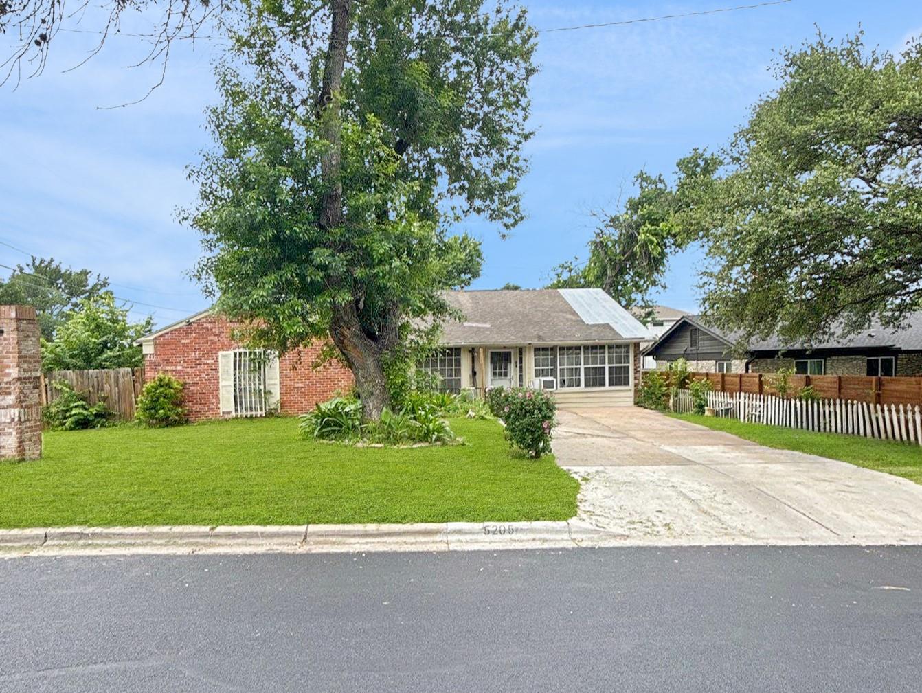 5205 Stone Gate Dr Property Photo 1