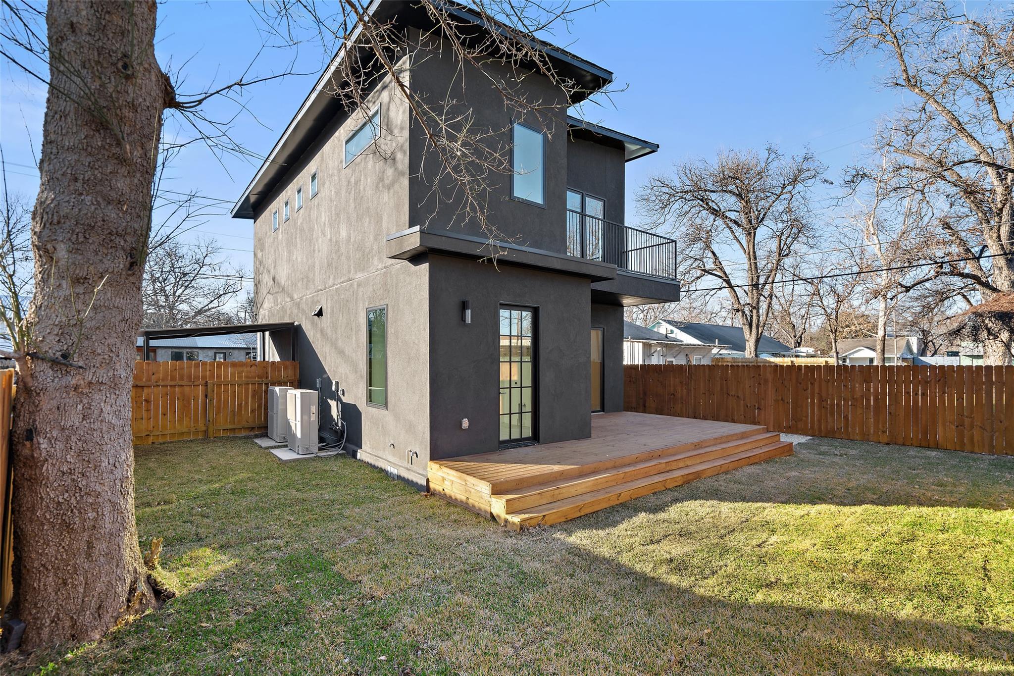 93 San Saba St Property Photo 37