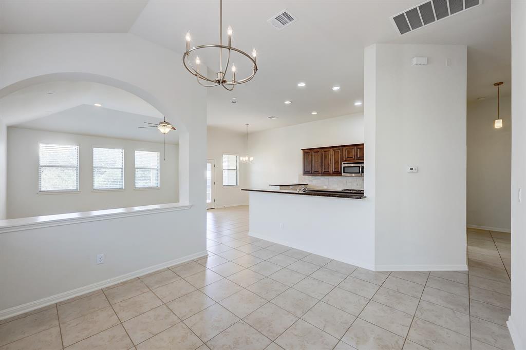 2148 Granite Hill Dr Property Photo 3