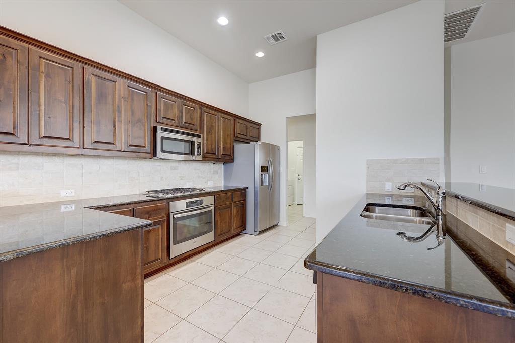 2148 Granite Hill Dr Property Photo 7