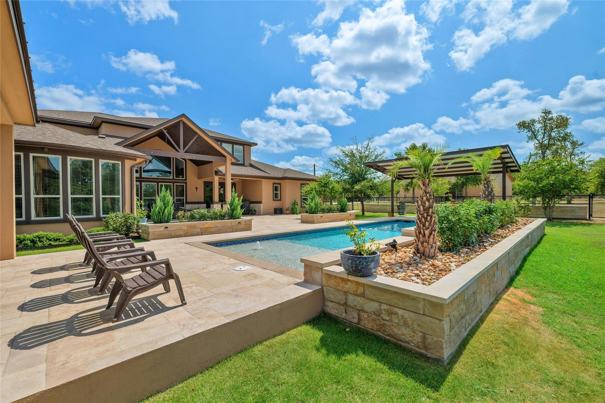 20201 Hickory Grove Ln Property Photo