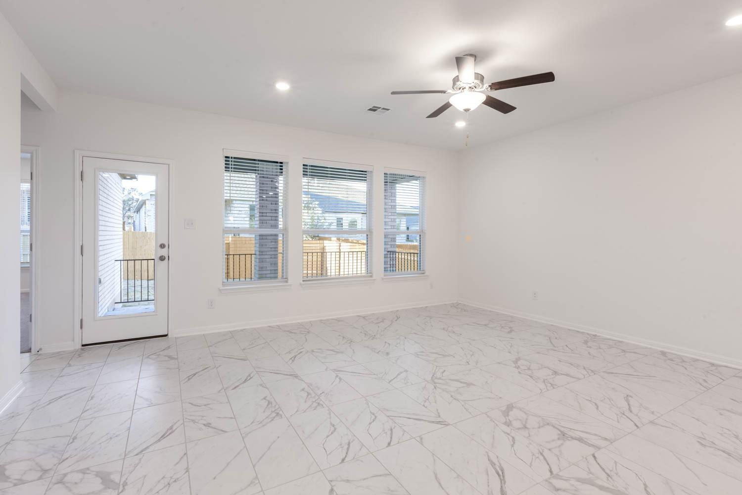 309 Barton Oak Trl Property Photo 8