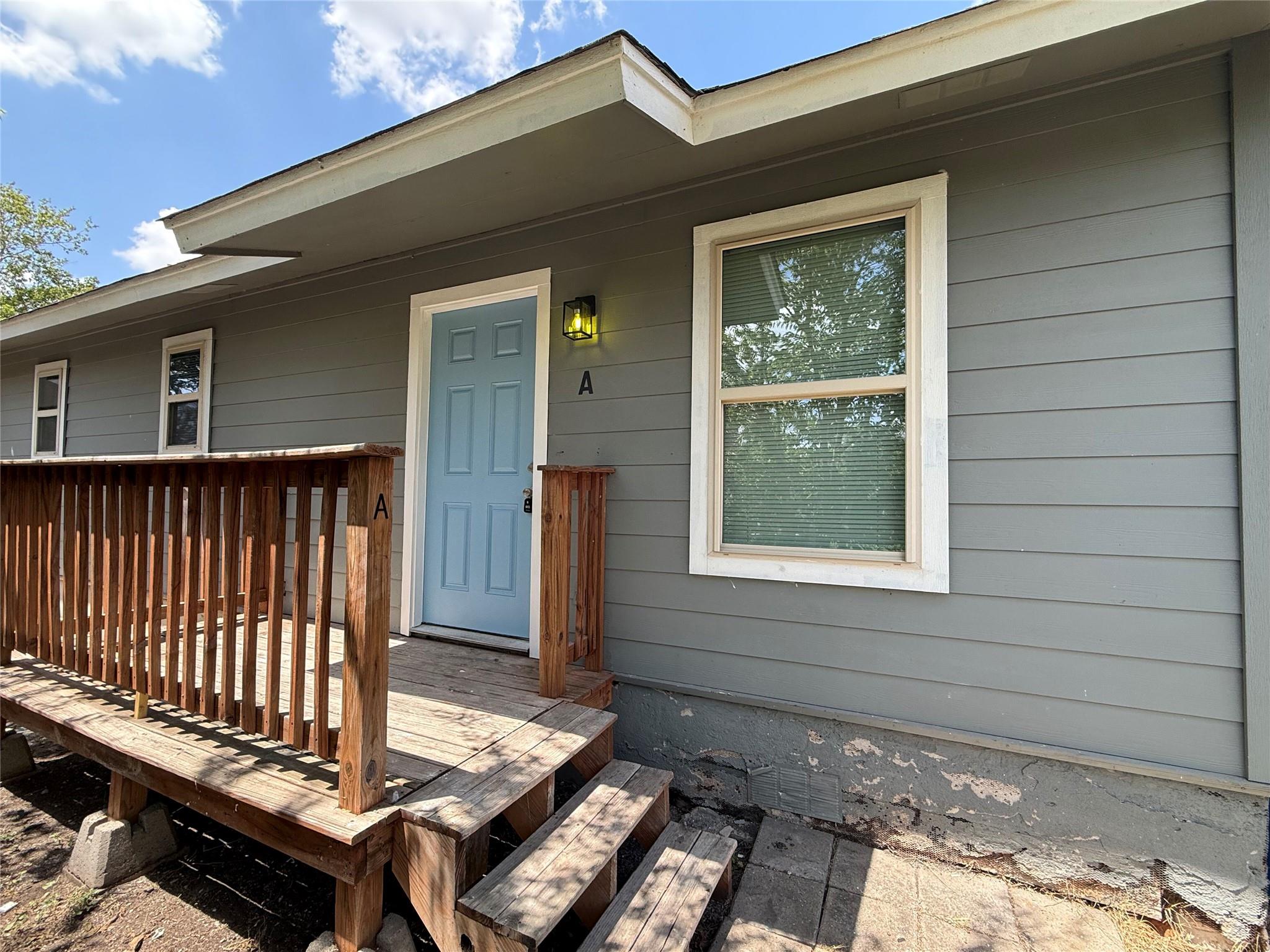 1009 Alex St #a Property Photo 1