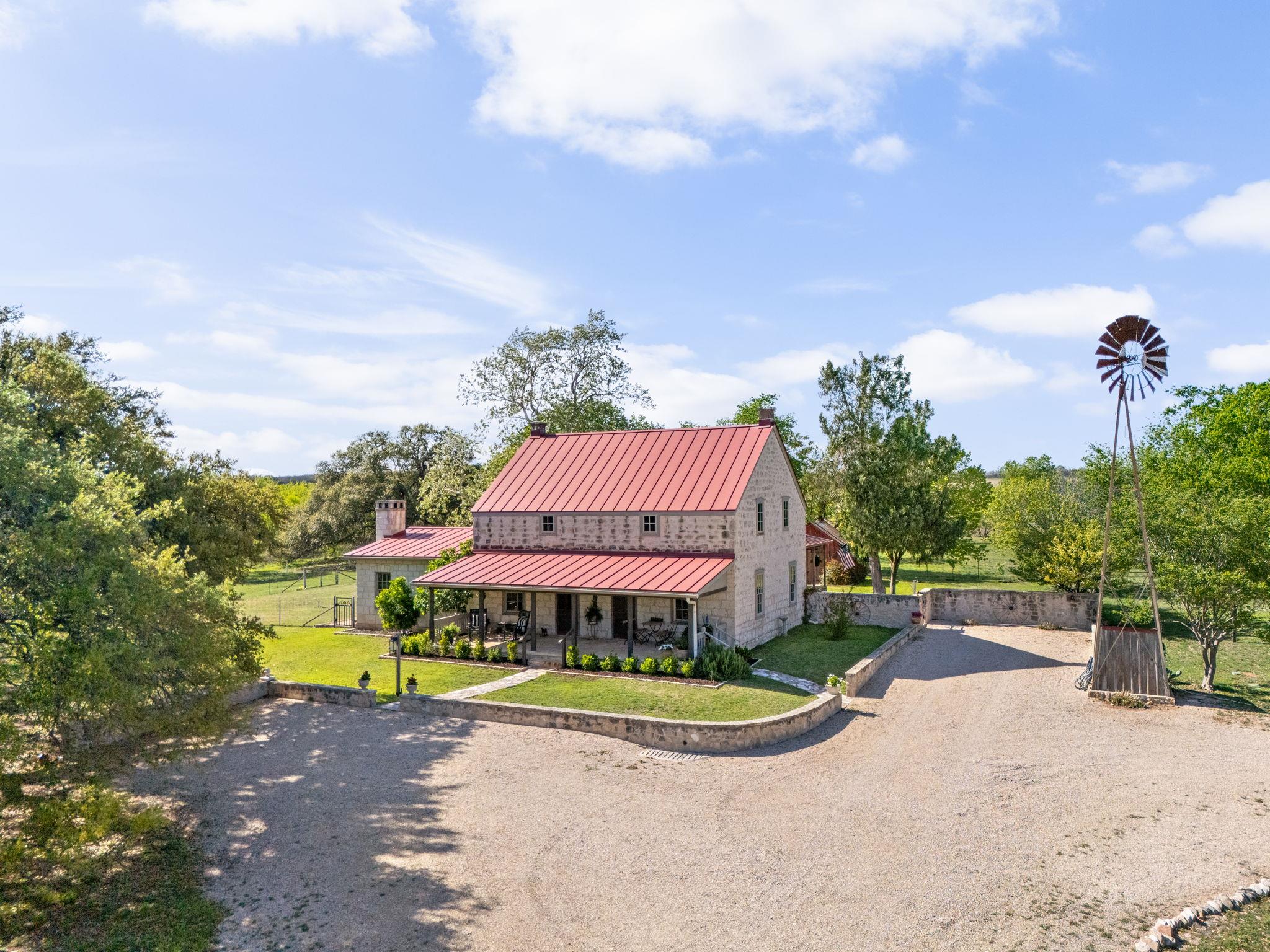 6754 Grape Creek Rd Property Photo