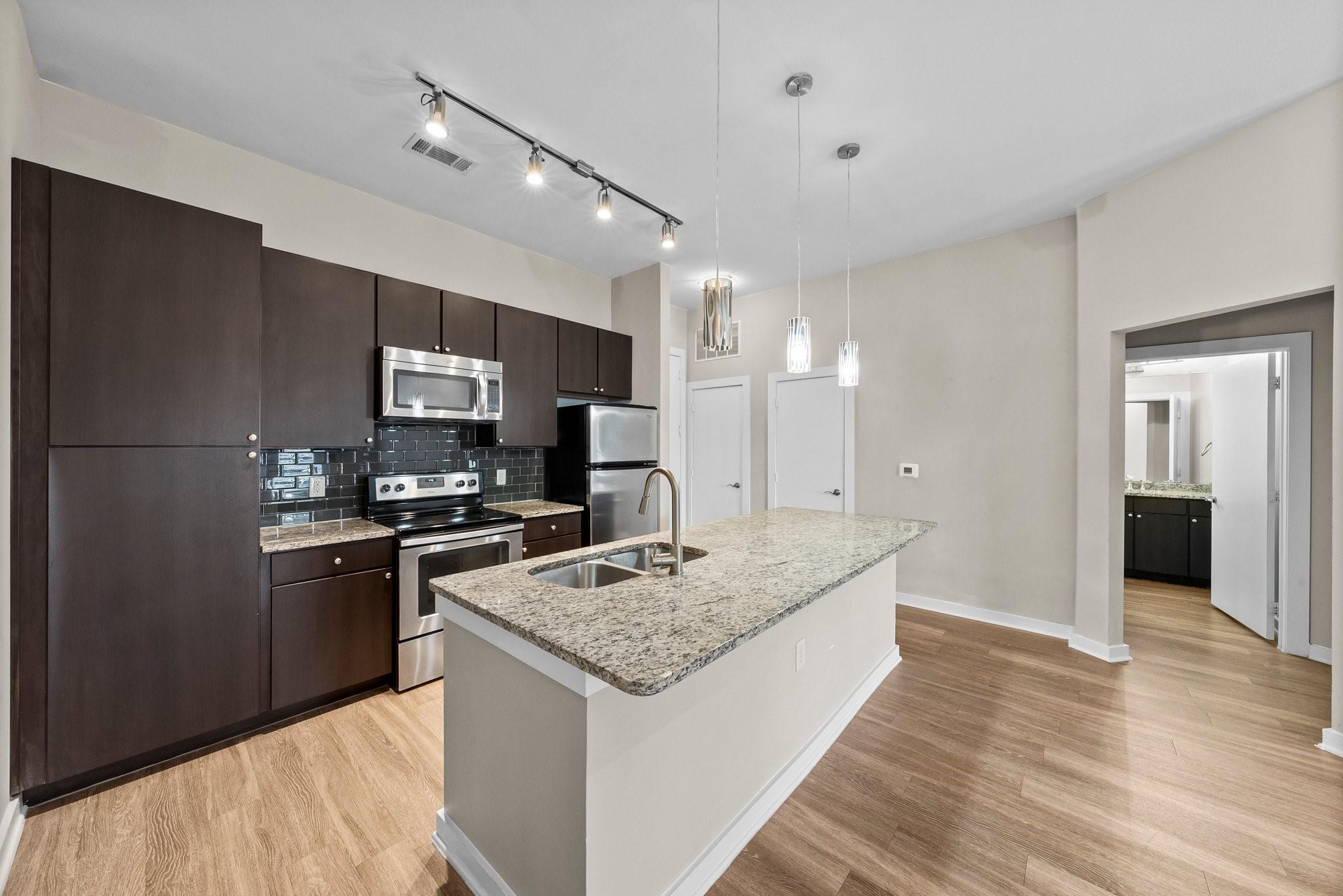 1900 Barton Springs Rd 2046 Property Photo 2