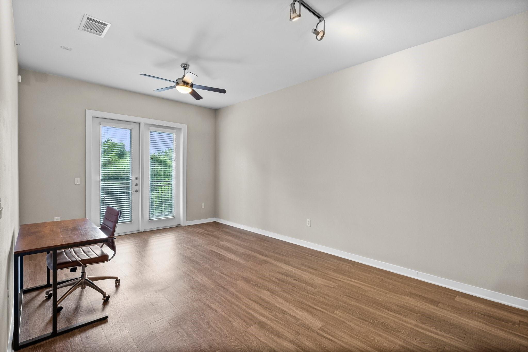 1900 Barton Springs Rd 2046 Property Photo 4