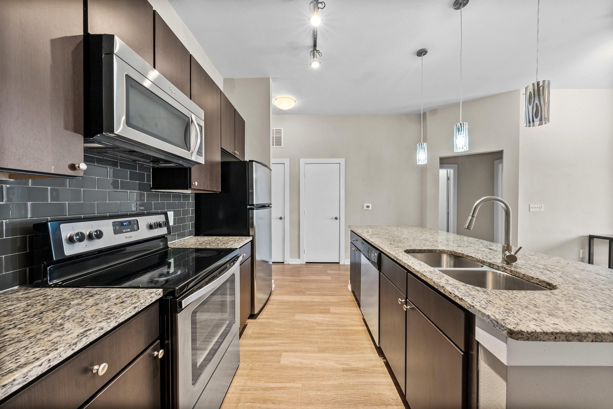 1900 Barton Springs Rd 2046 Property Photo 8