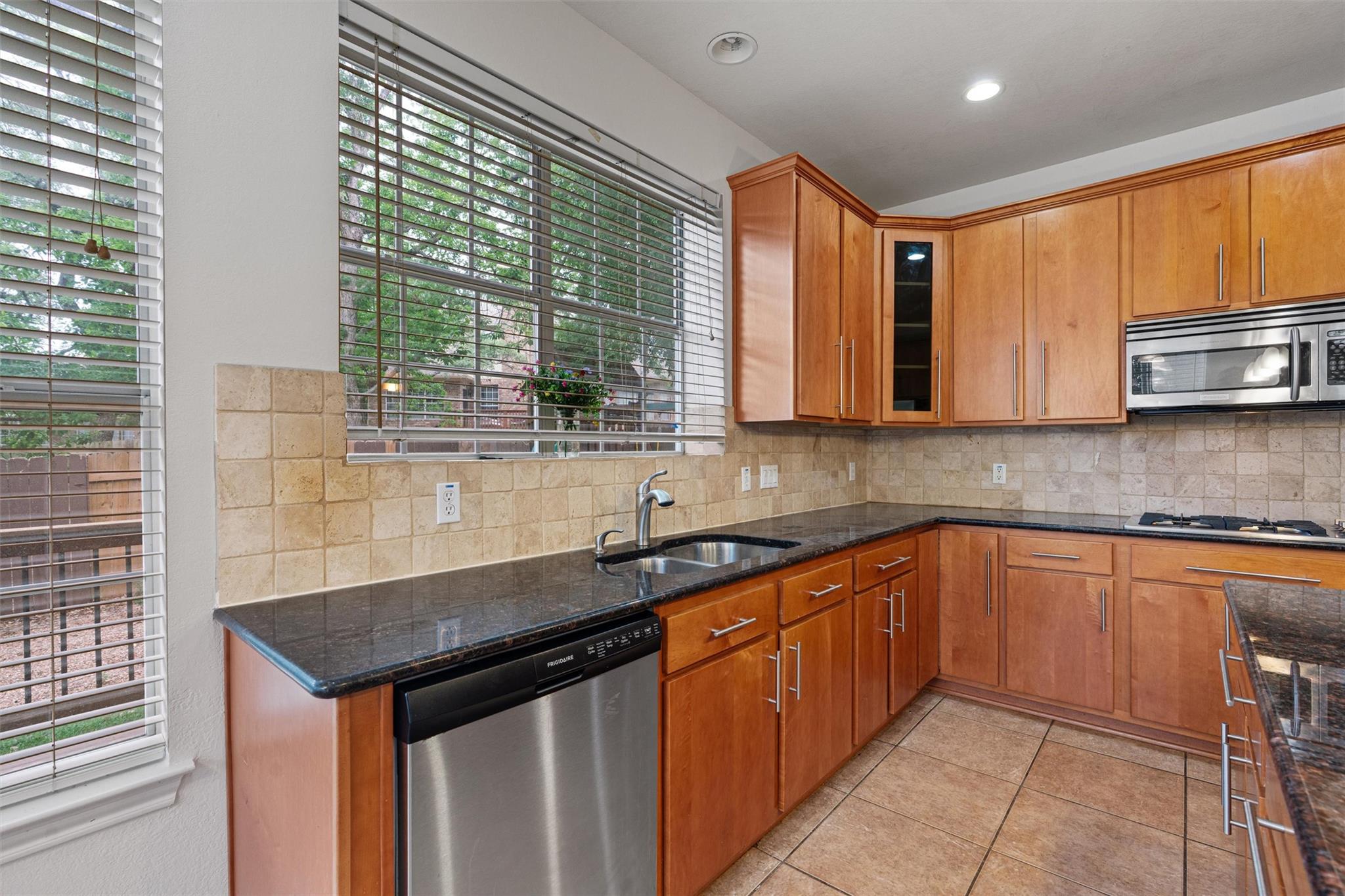 9926 Barbrook Dr Property Photo 12