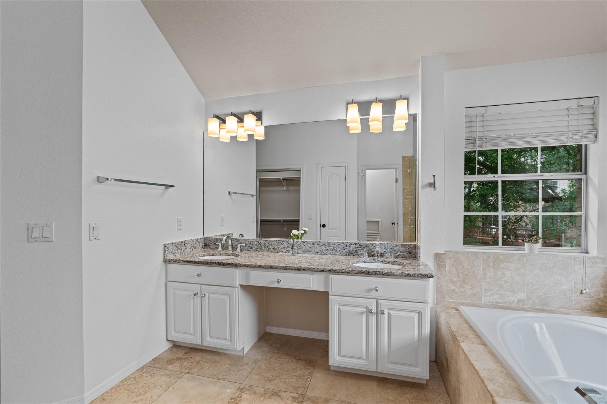 9926 Barbrook Dr Property Photo 25