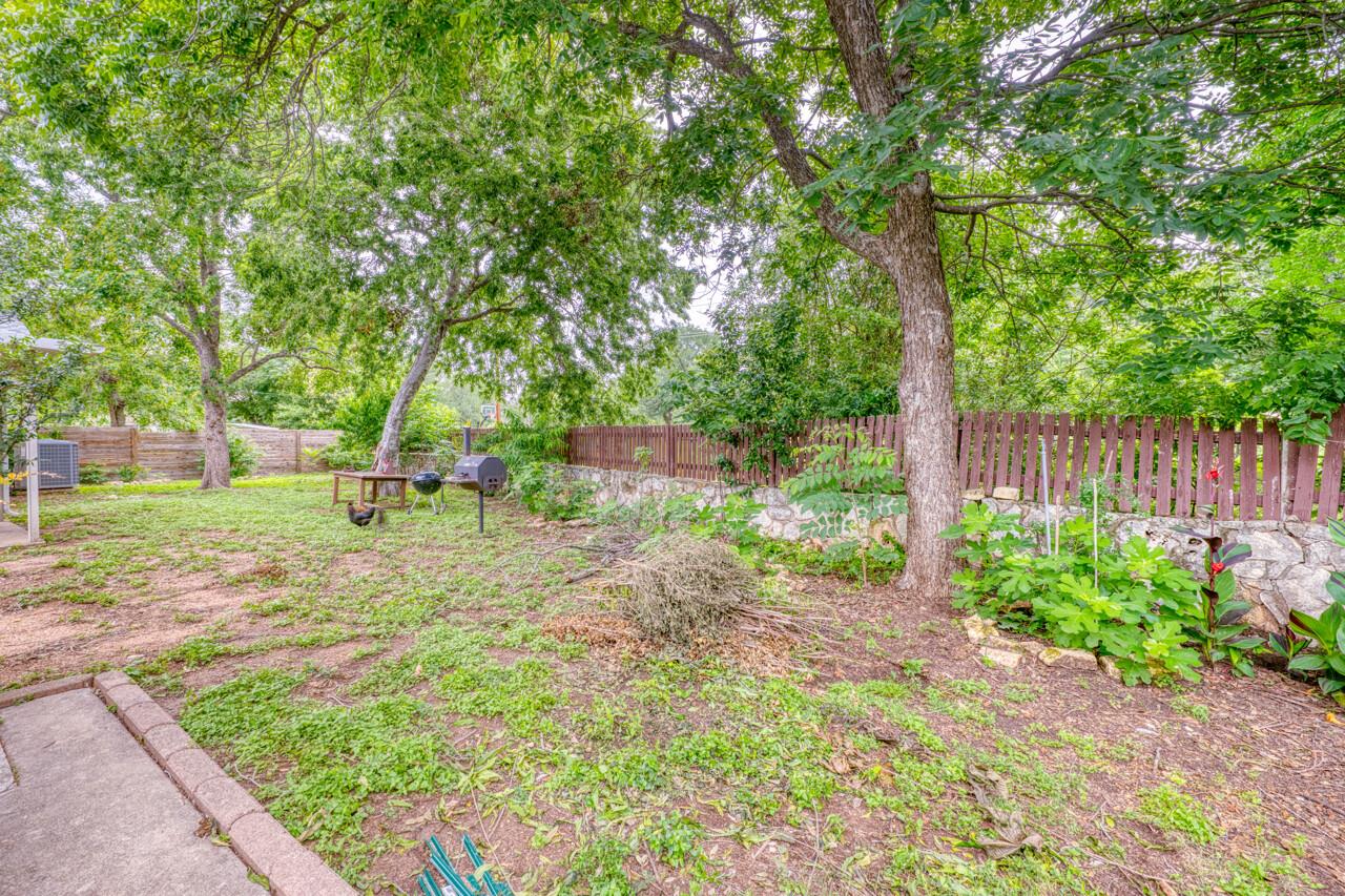 301 6th St Property Photo 26