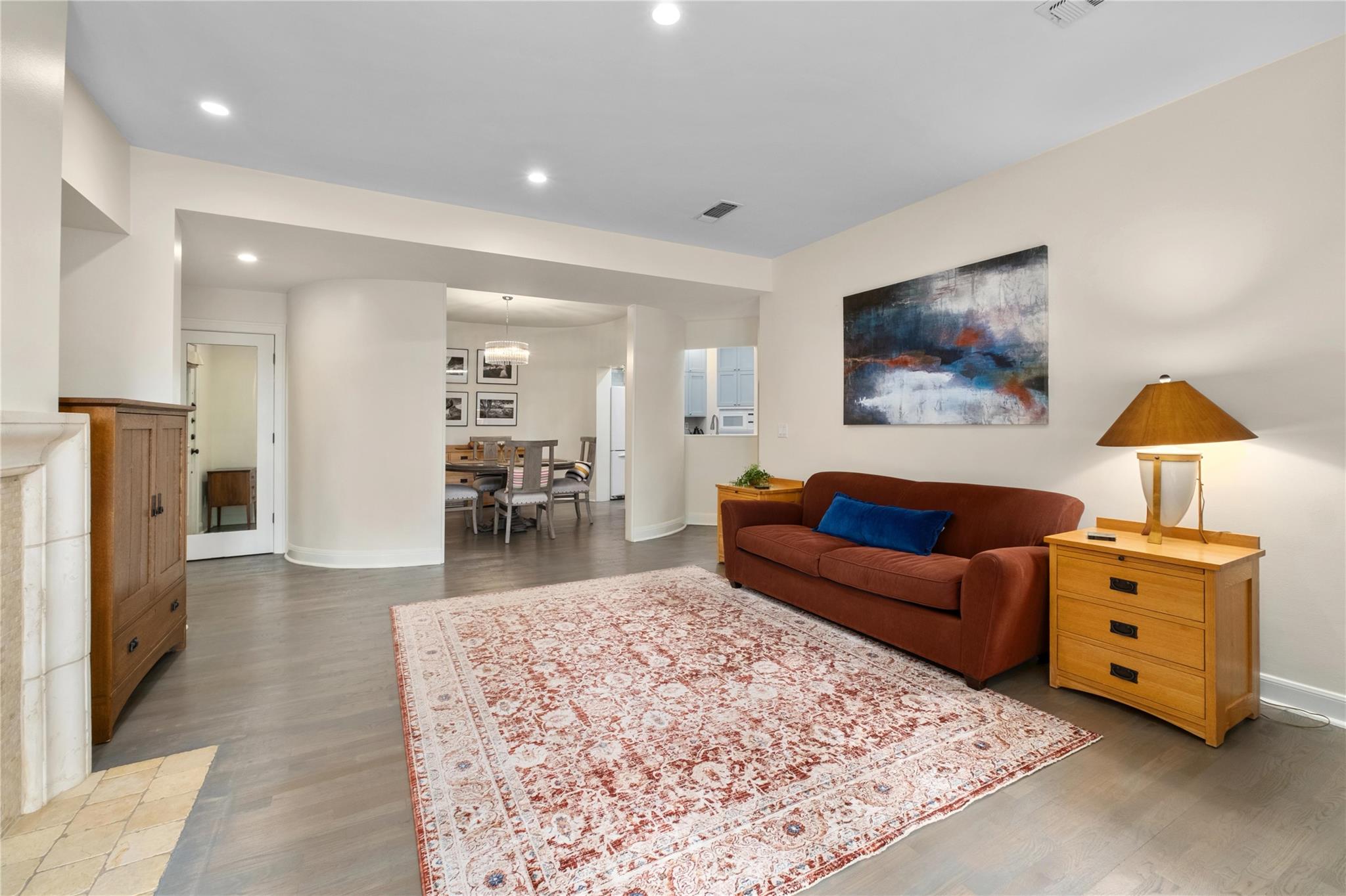 1201 Castle Hill St #105 Property Photo 3