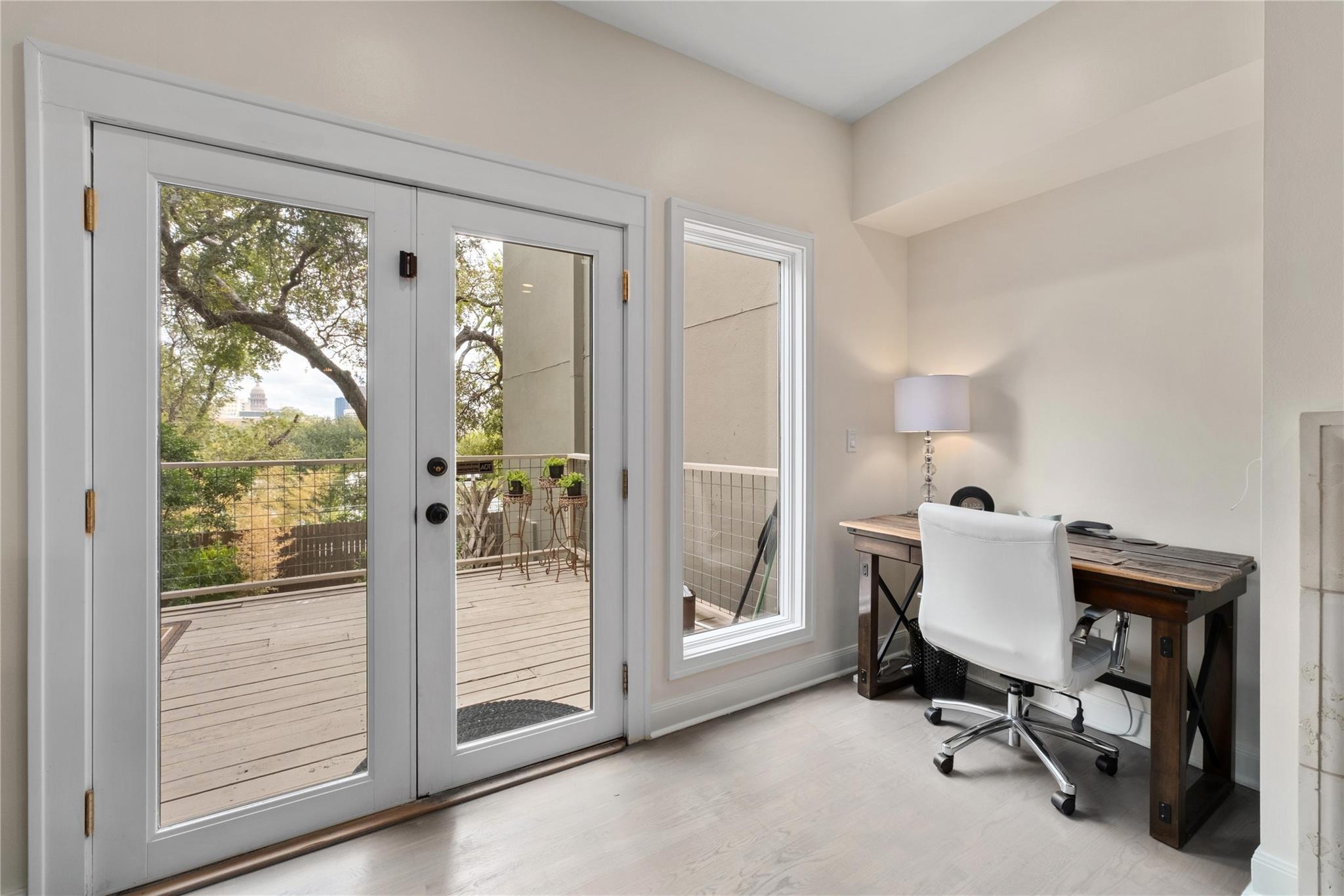 1201 Castle Hill St #105 Property Photo 4