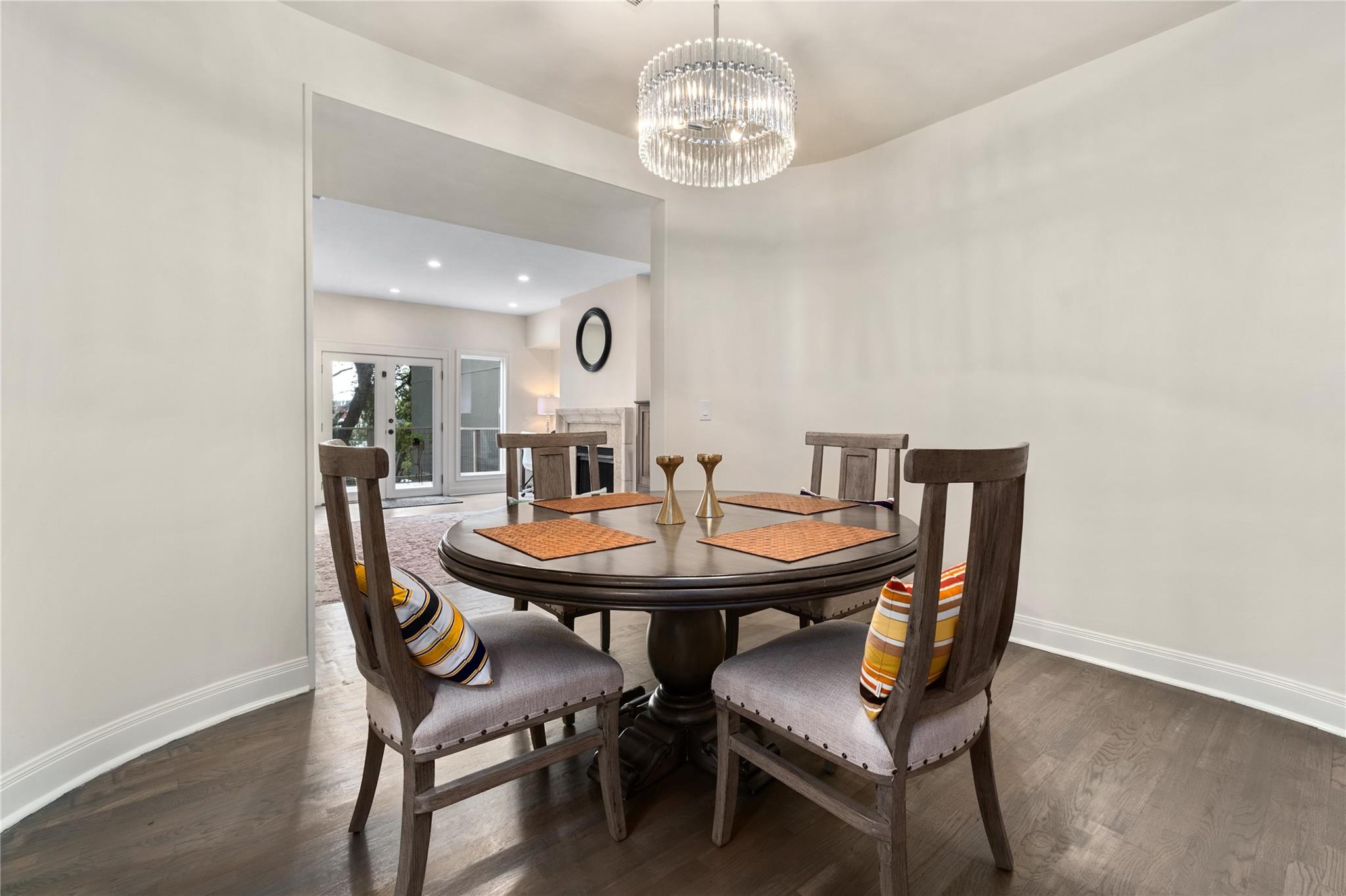 1201 Castle Hill St #105 Property Photo 9