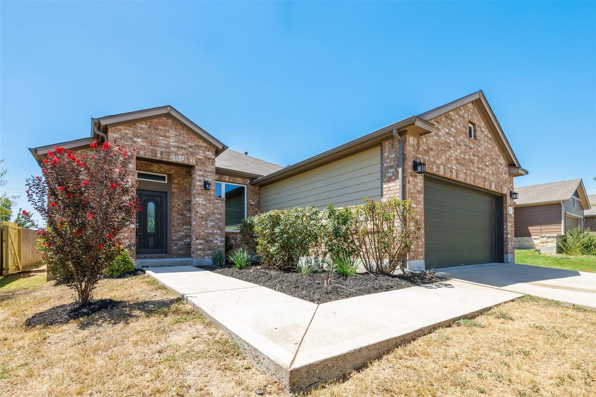 721 Bridgestone Way Property Photo 3