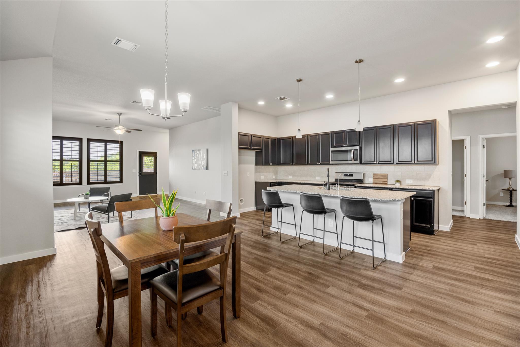 721 Bridgestone Way Property Photo 10