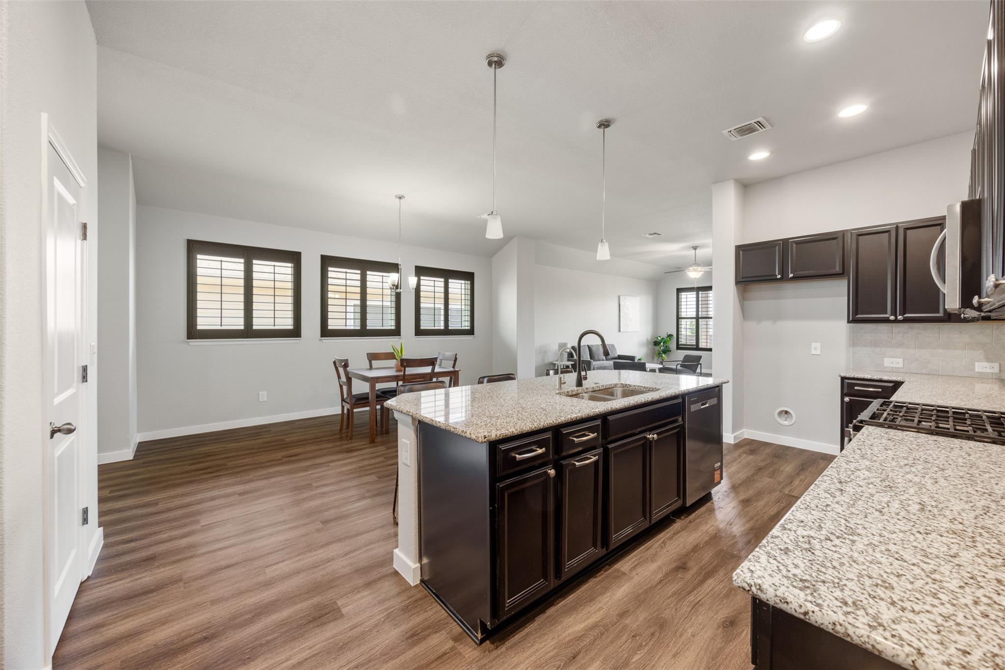 721 Bridgestone Way Property Photo 16