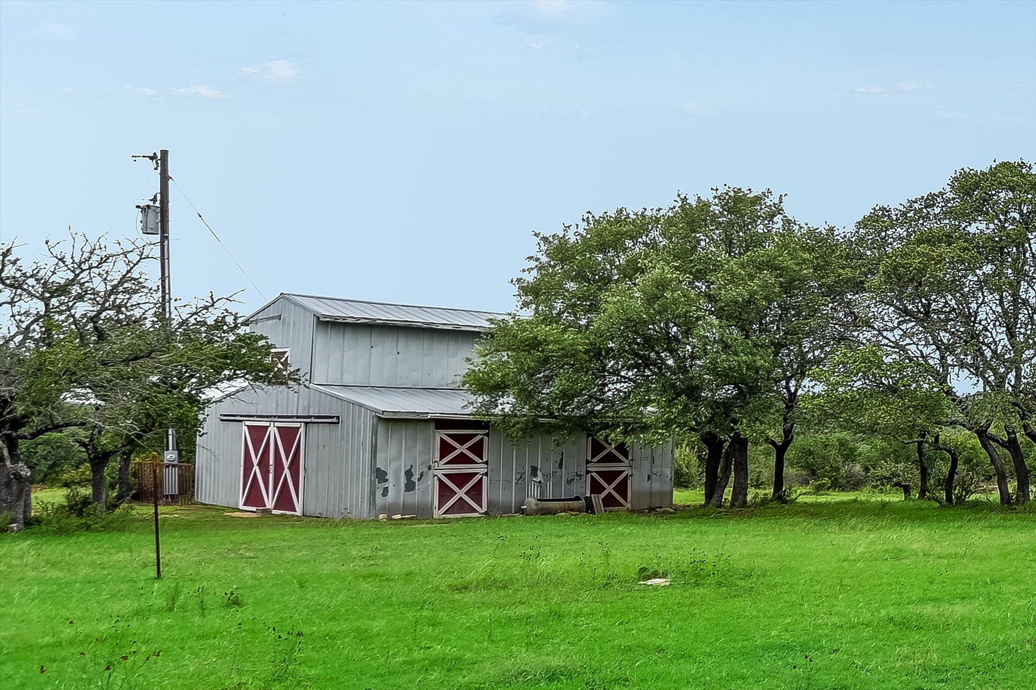 320 Valley Oak Dr