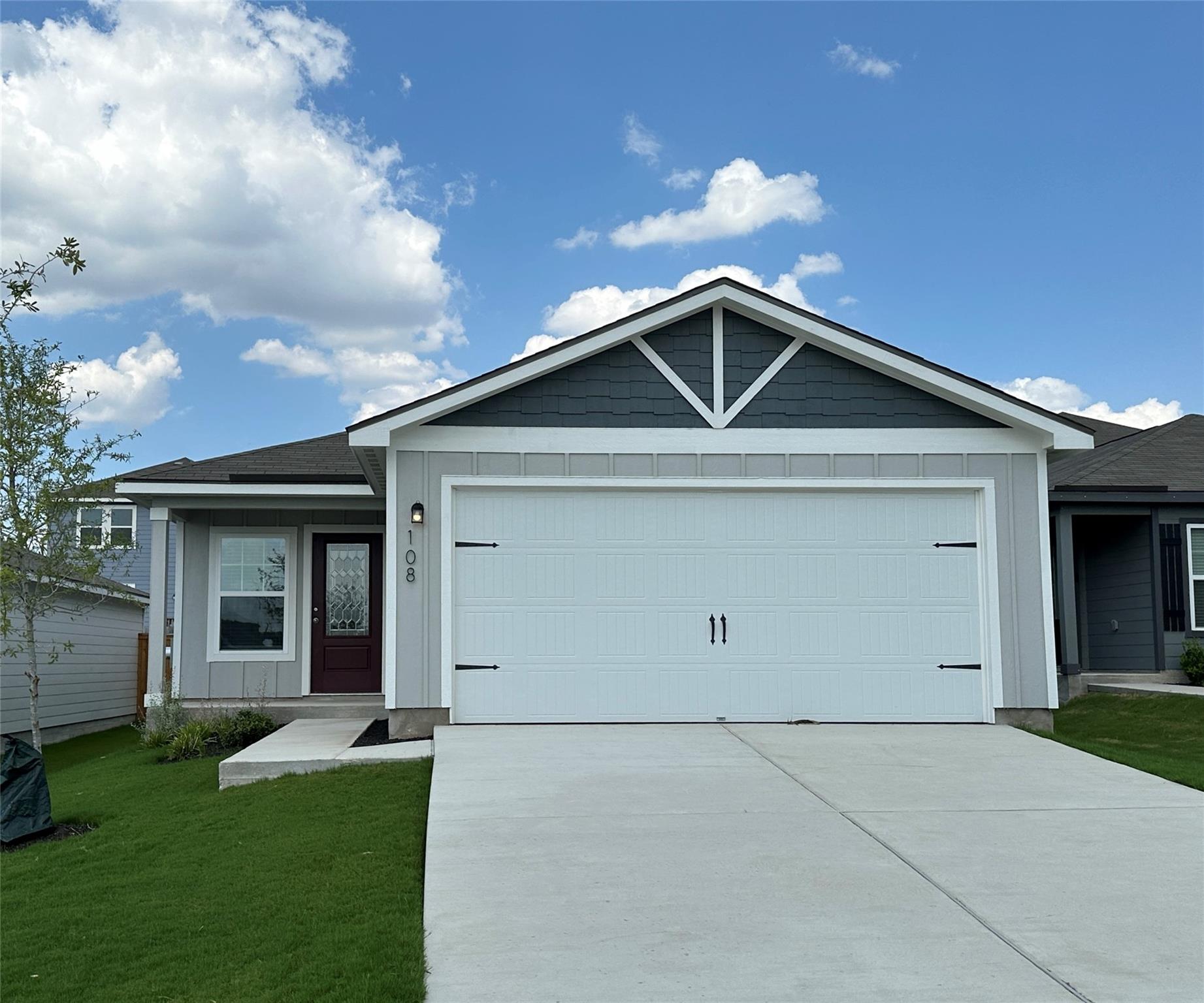 108 Morrison Dr Property Photo