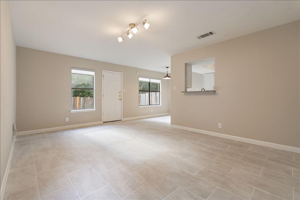 9209 Kempler Dr #a Property Photo 3