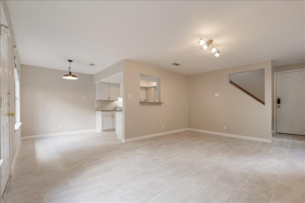 9209 Kempler Dr #a Property Photo 4