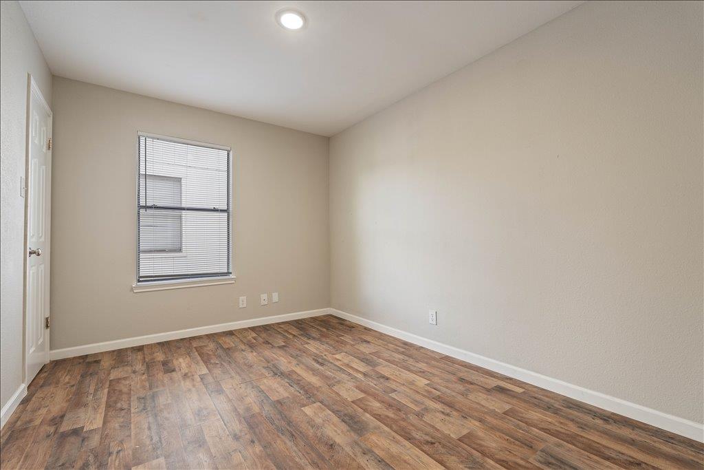 9209 Kempler Dr #a Property Photo 9