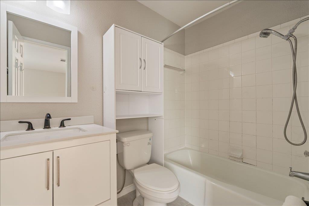 9209 Kempler Dr #a Property Photo 10