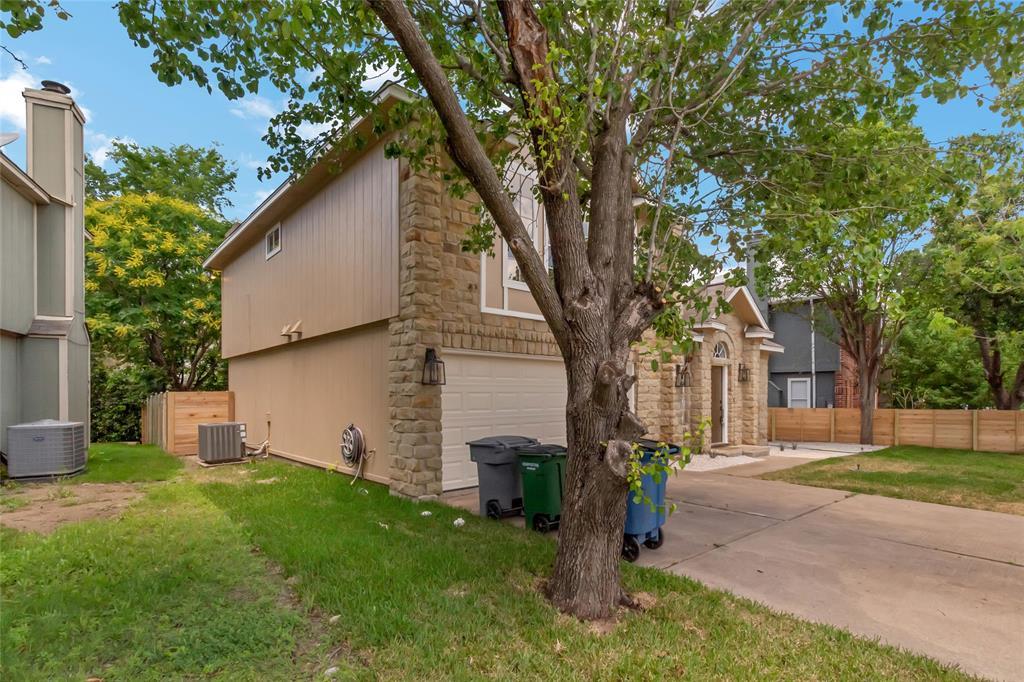 8800 Dandelion Trl Property Photo 3