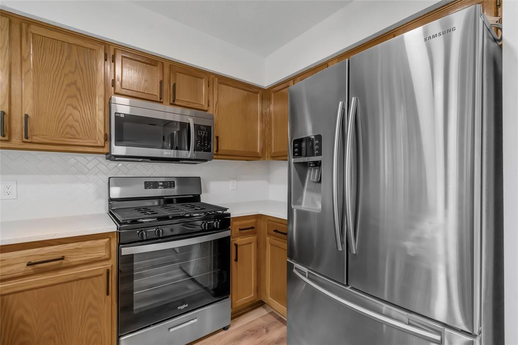 8800 Dandelion Trl Property Photo 10