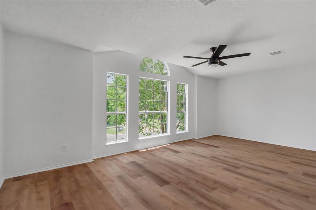 8800 Dandelion Trl Property Photo 19