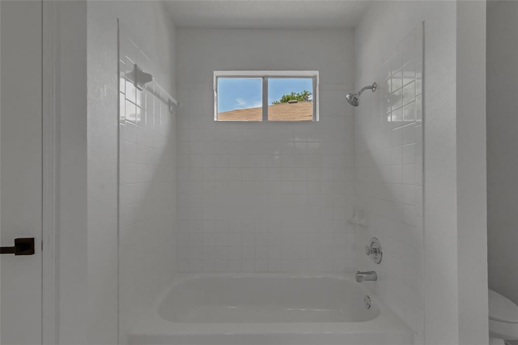 8800 Dandelion Trl Property Photo 21