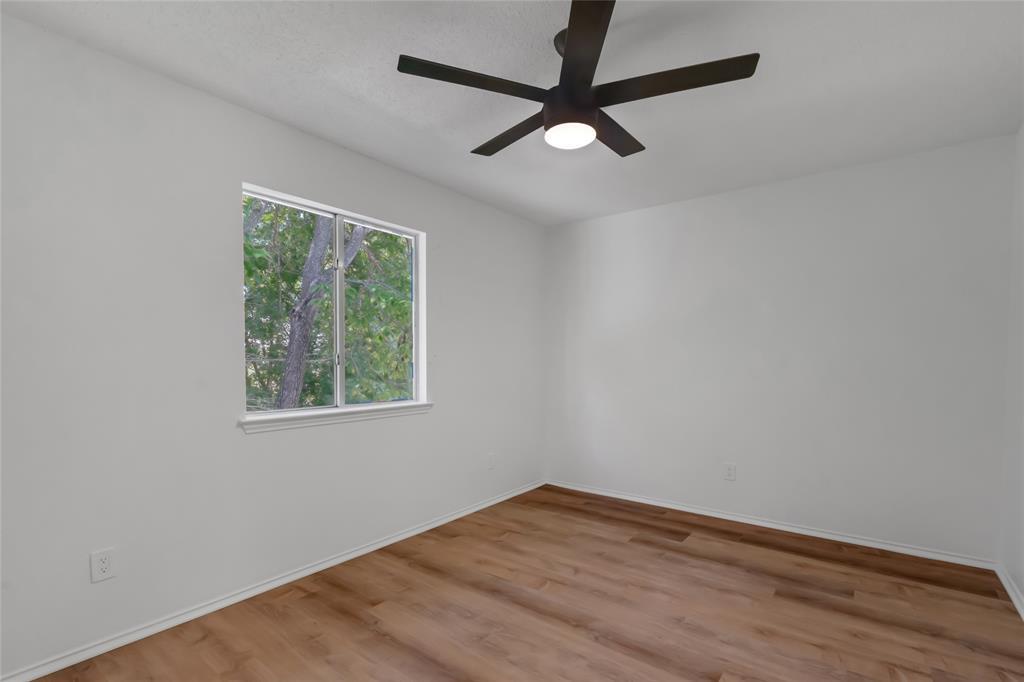 8800 Dandelion Trl Property Photo 30