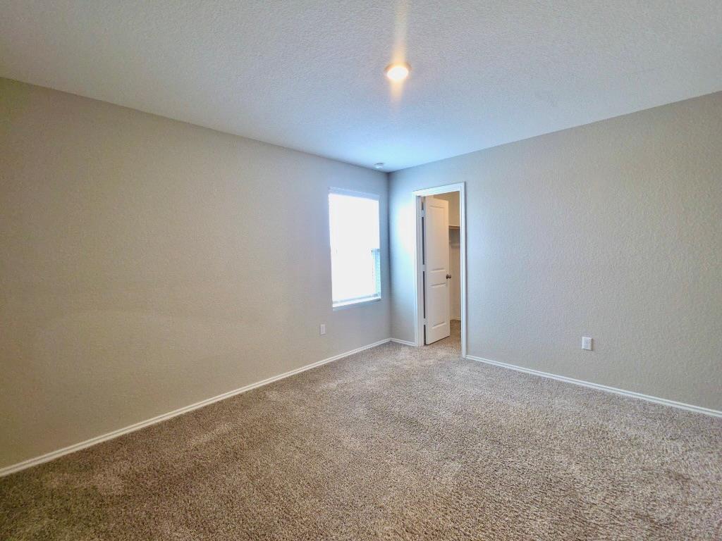 301 Freshwater Dr Property Photo 10