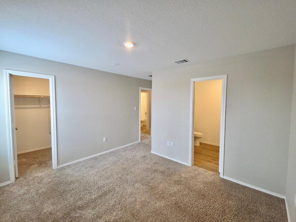 301 Freshwater Dr Property Photo 12