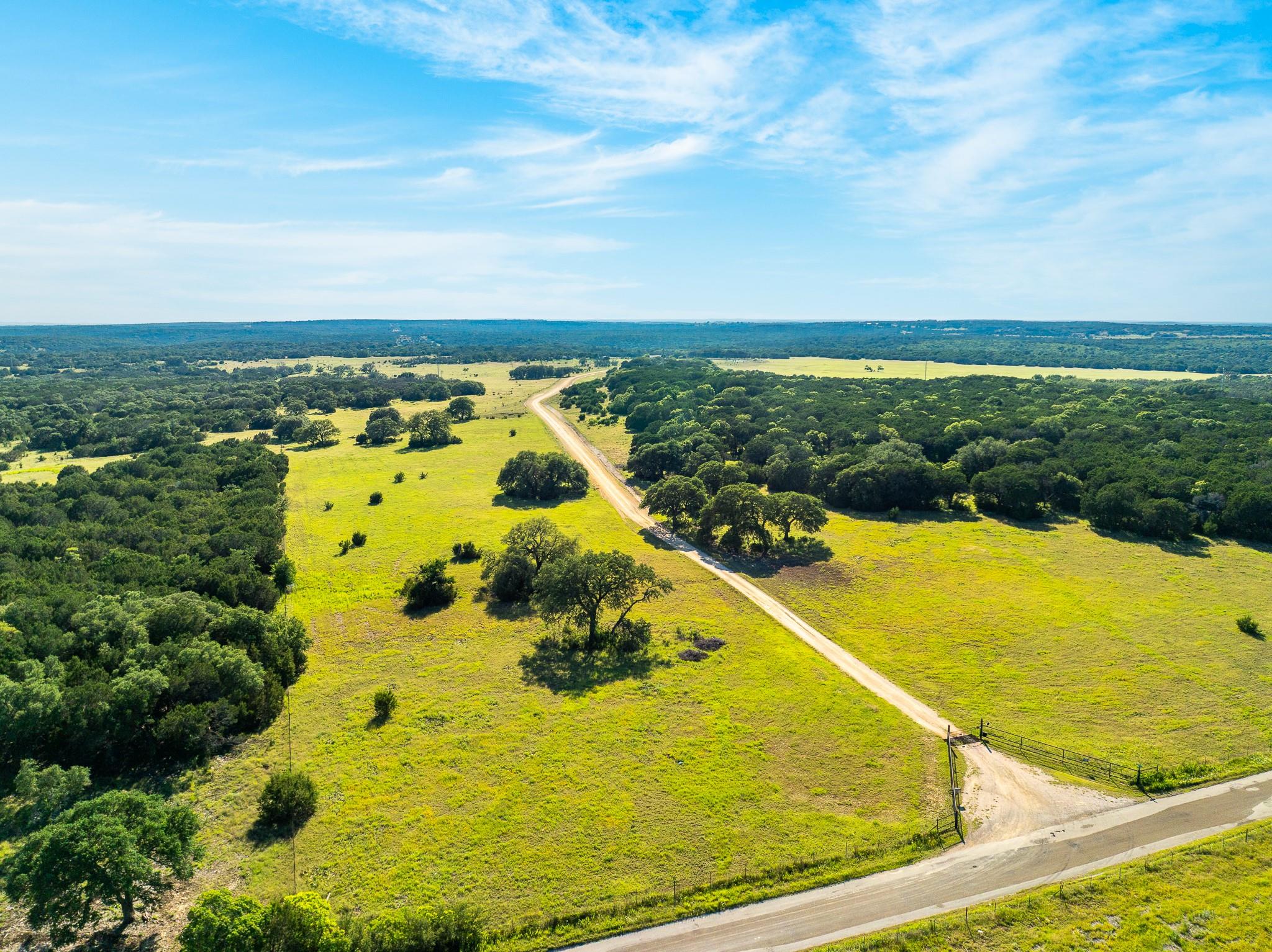 33 Feild Ranch Rd Property Photo 3