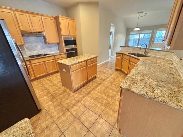 8304 Fern Bluff Ave Property Photo 10