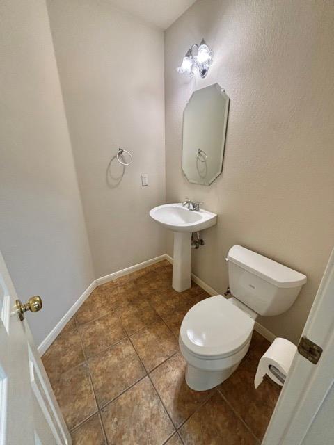 8304 Fern Bluff Ave Property Photo 22