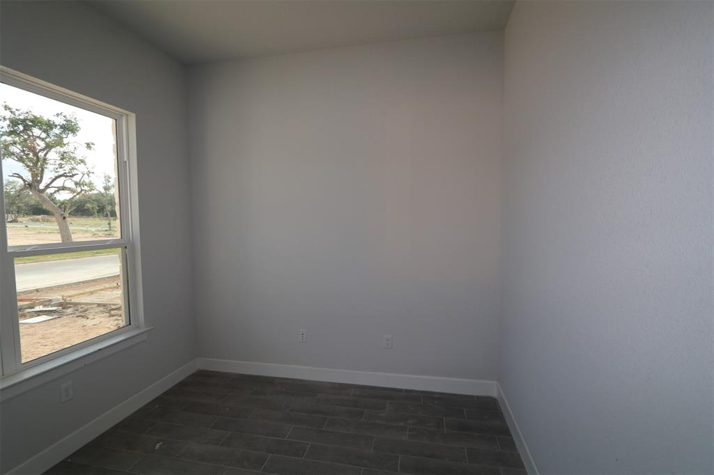 235 Kings Pine Dr Property Photo 8