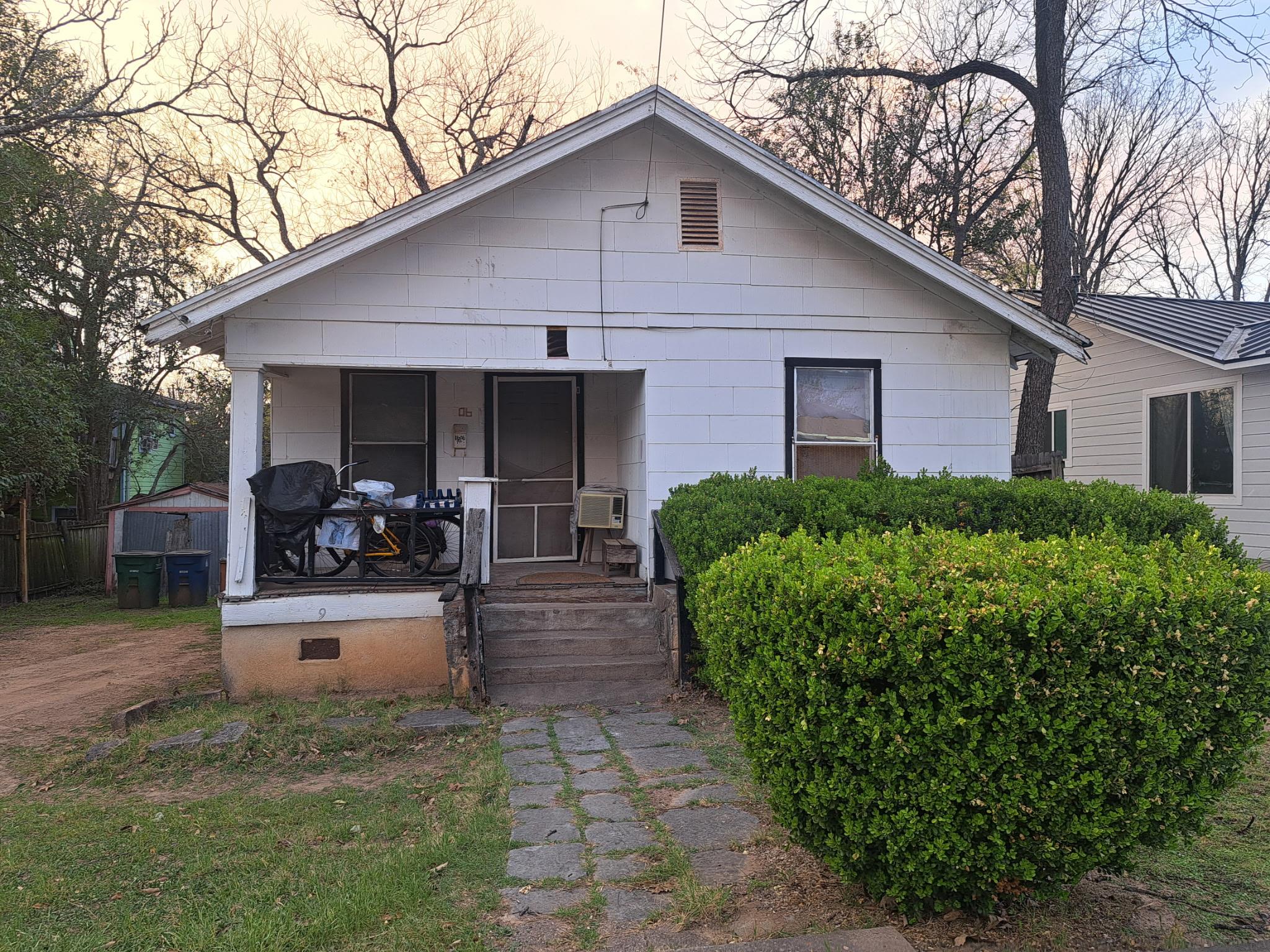 1606 Cedar Ave Property Photo